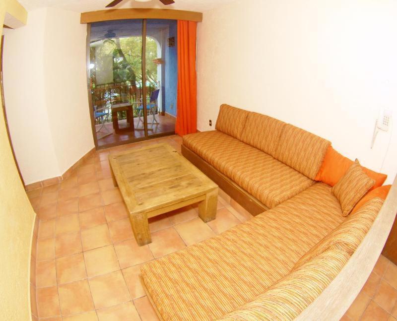 Coral Cuernavaca & Hotel