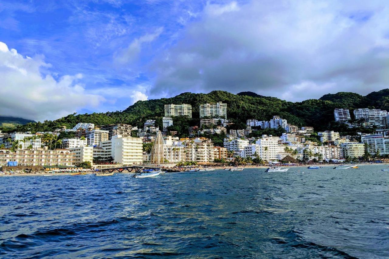 Apartment Luxe Condo, Steps From It Puerto Vallarta