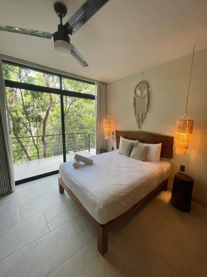 Jungle View 2bed 2bath Condo/ Wi-fi/ Pool/ Gym Apartment