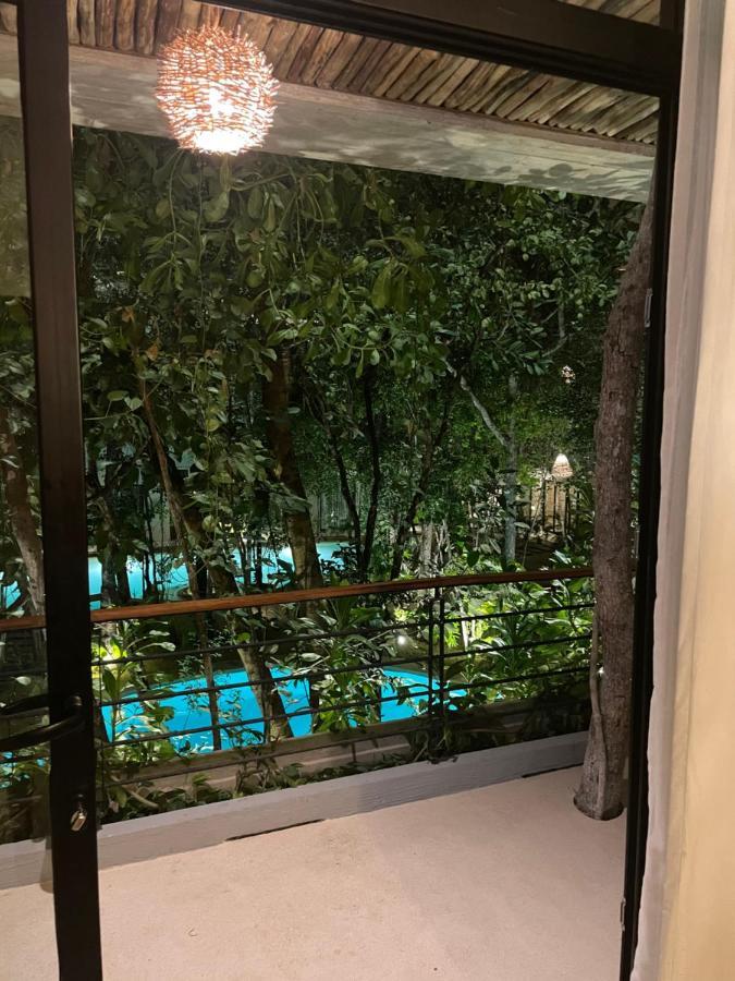 Apartment Jungle View 2bed 2bath Condo/ Wi-fi/ Pool/ Gym