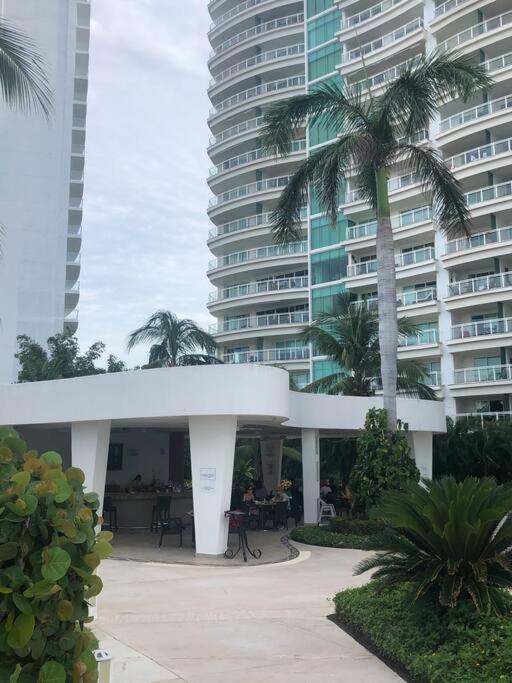 Bay View Grand Marina Ixtapa En Pie De Playa Apartment *