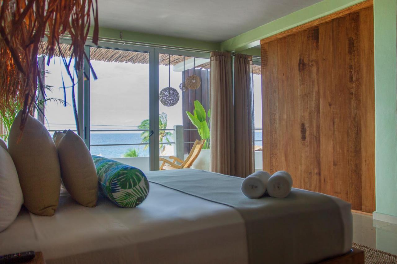 Albatros By Bedsfriends (adults Only) Hotel