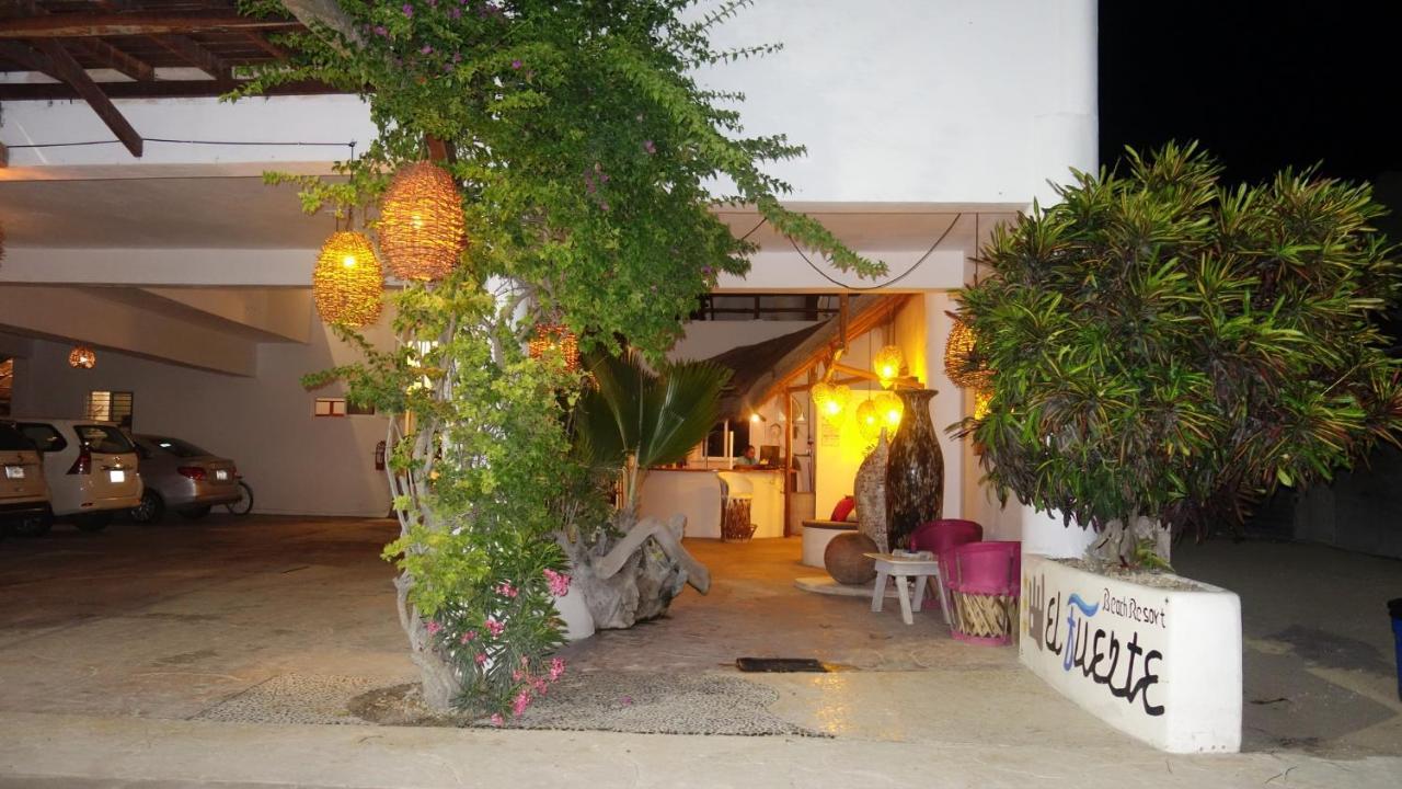 El Fuerte Beach Apartments