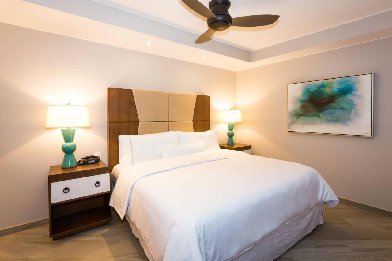 The Westin Cabos 5*