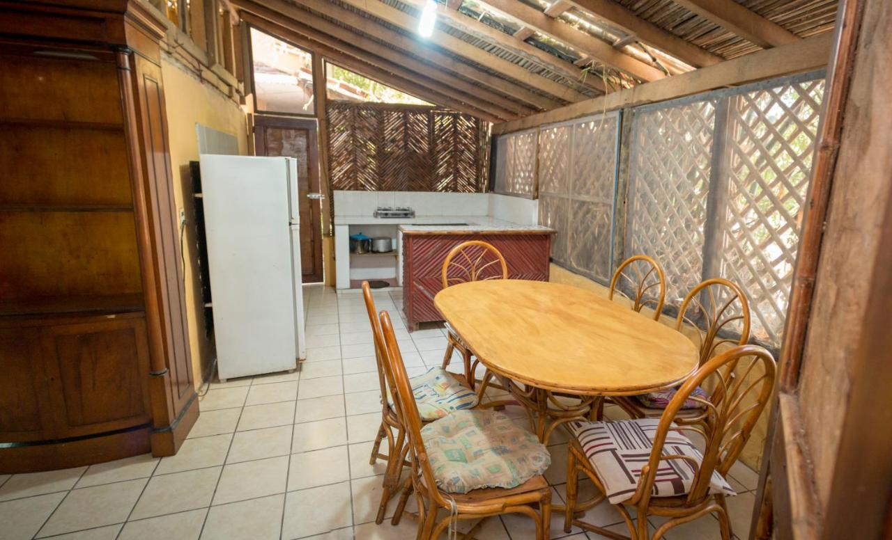 Casa Mexica Zihuatanejo