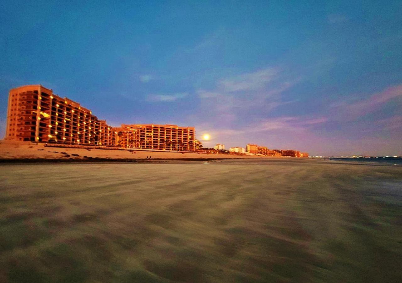Right On The Beach! - 2 Bedroom Penthouse Beachfront * Puerto Penasco