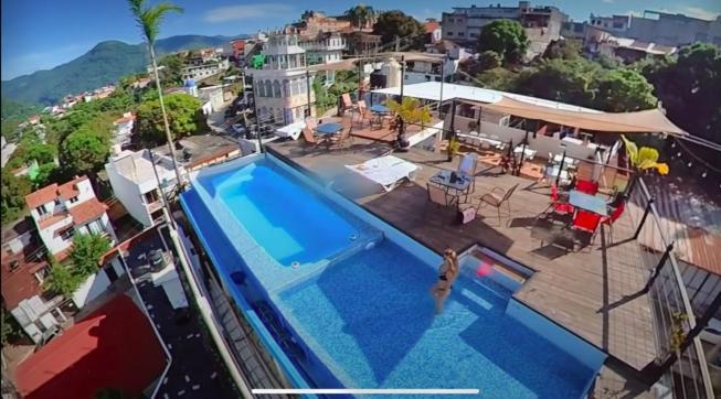 Roof Hotel