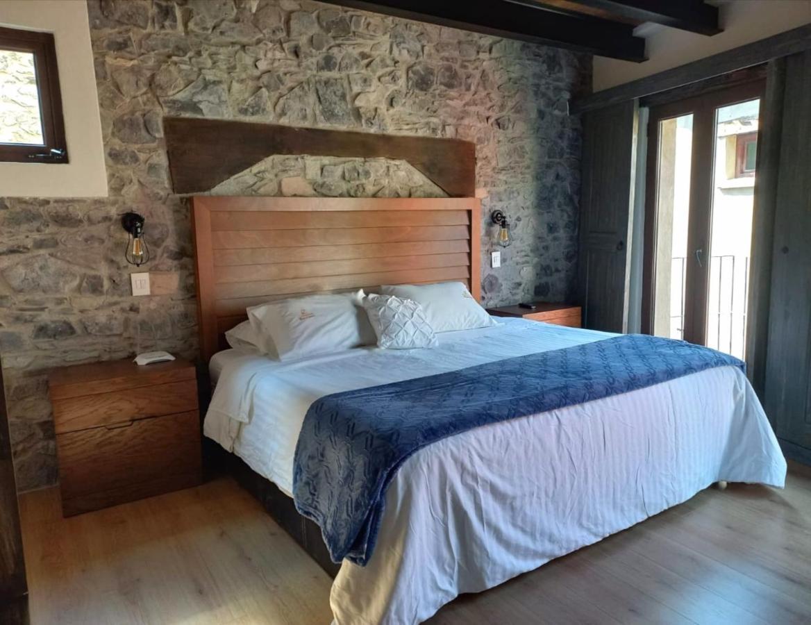Canaria Hotel 5*
