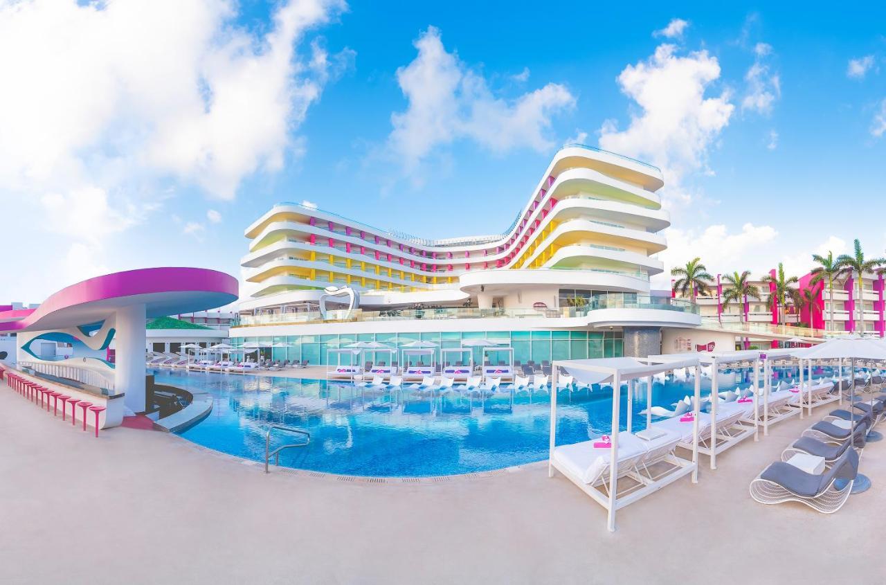 Resort Temptation At The Tower (adults Only)