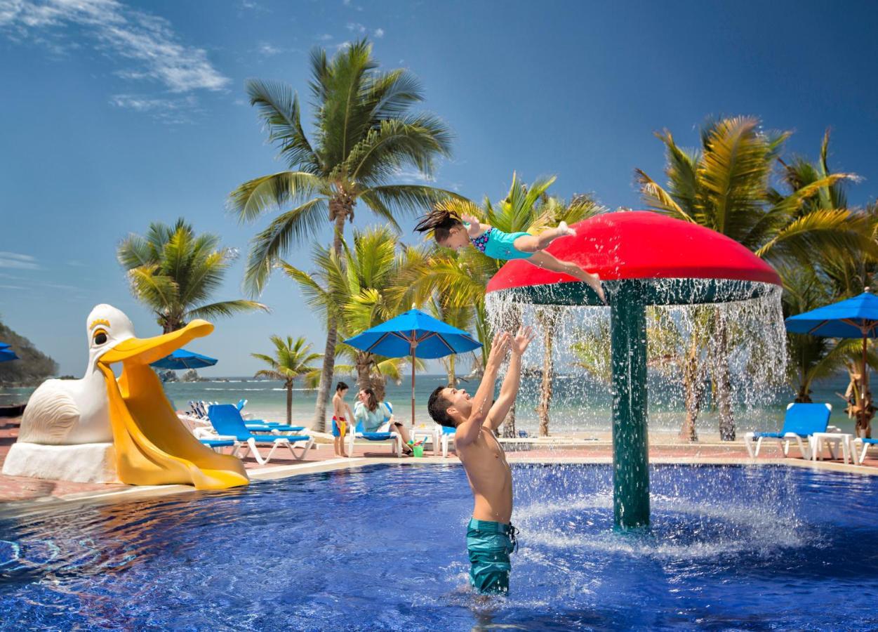 Barcelo Ixtapa Resort 5*