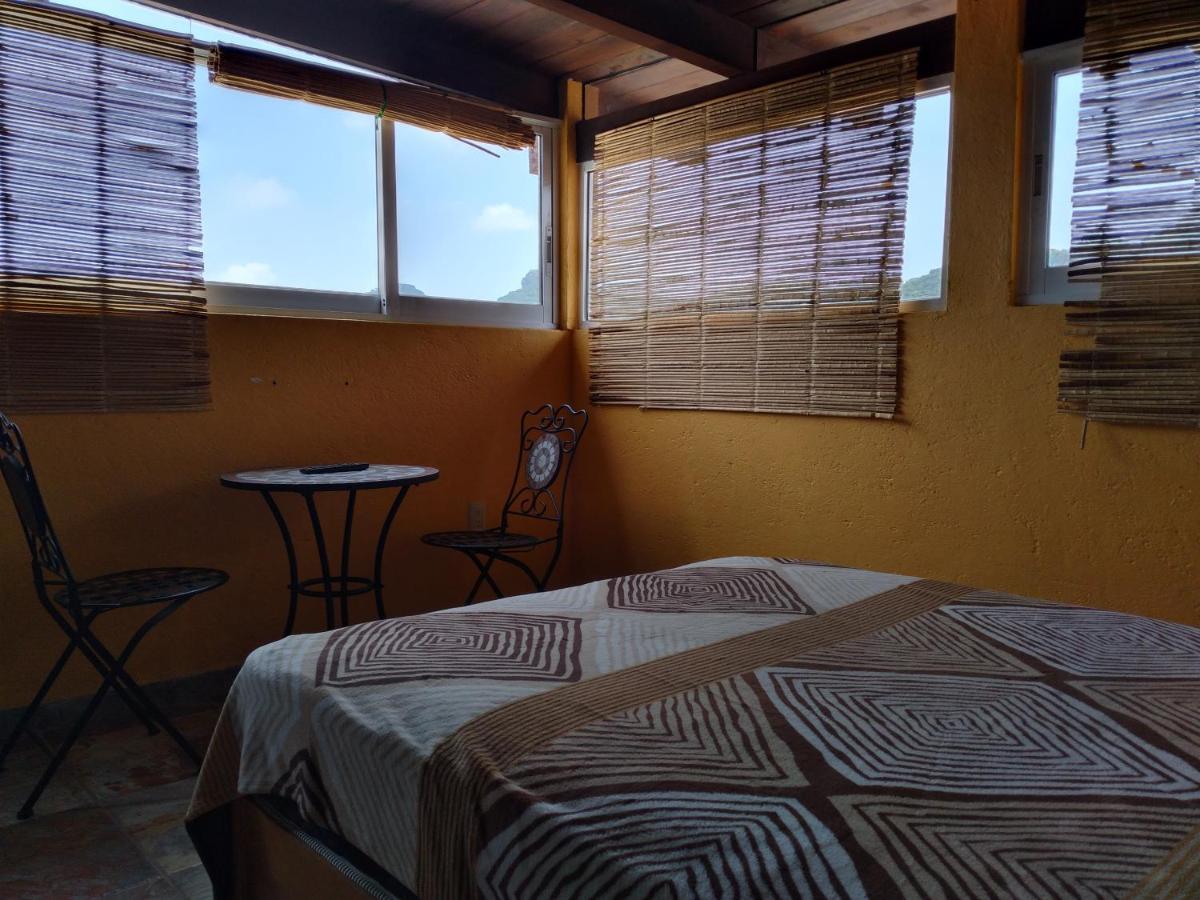 Casa Inn *