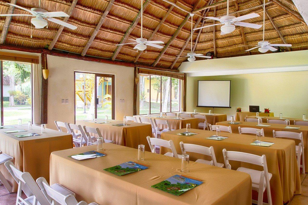 Hotel Ecovillage Chicanna