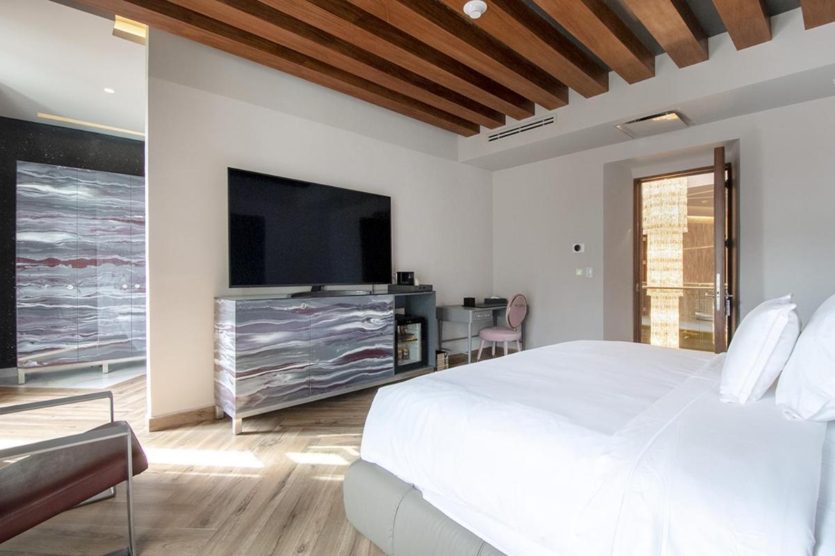 L Perla Boutique Hotel 5*