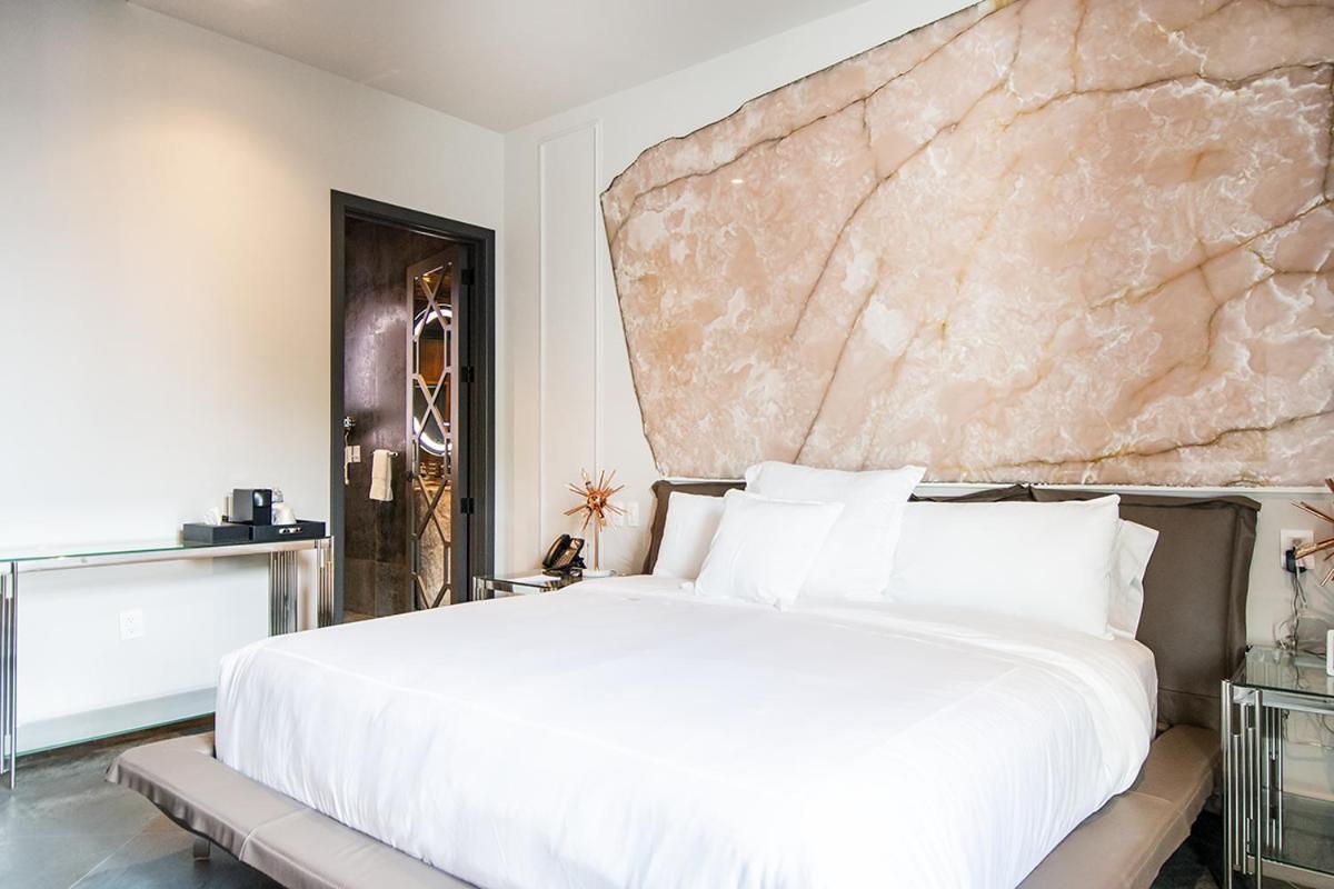 L Perla Boutique 5*