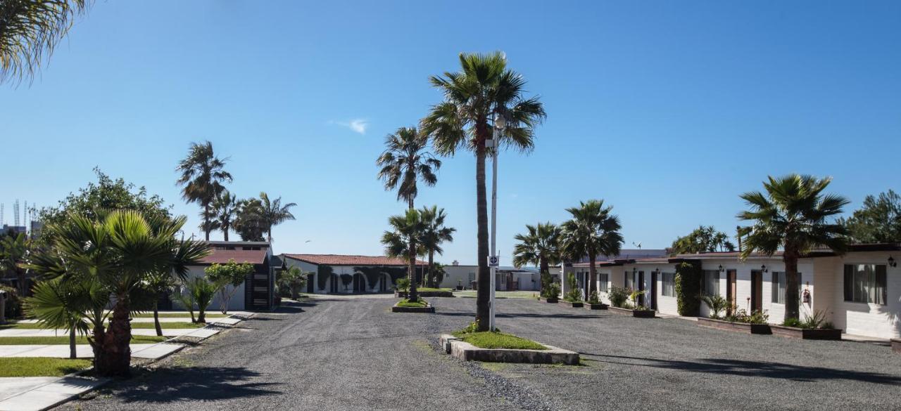 California Trailer Park & El Sauzal (Baja California)