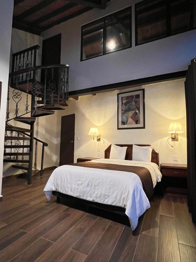 Santa Cecilia La Mora Huasca Hotel