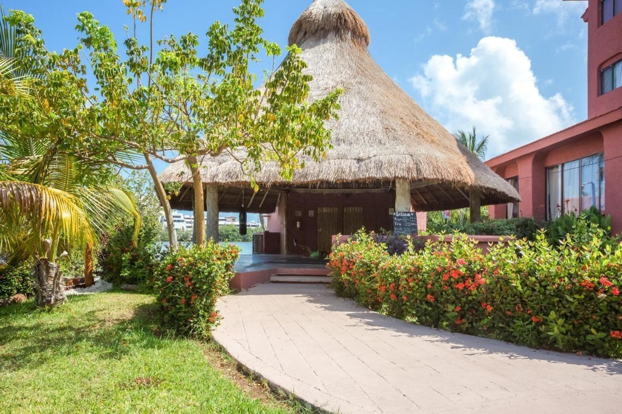 Aparthotel Cancun Zone 3*