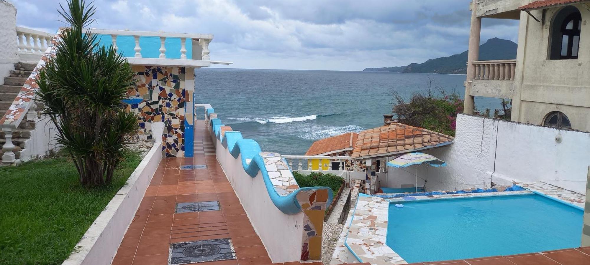Bed & Breakfast Chula House- *