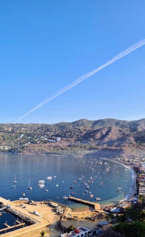 En Cabo Marques Diamante, Departamento Con Vistas Al Mar Y Atardeceres Espectaculares, Cerca Esta La Playa Al Nivel De La Caseta Del Condominio De Pto Marquez, Enfrente, Wifi, Restaurante, Albercas, 6 Personas