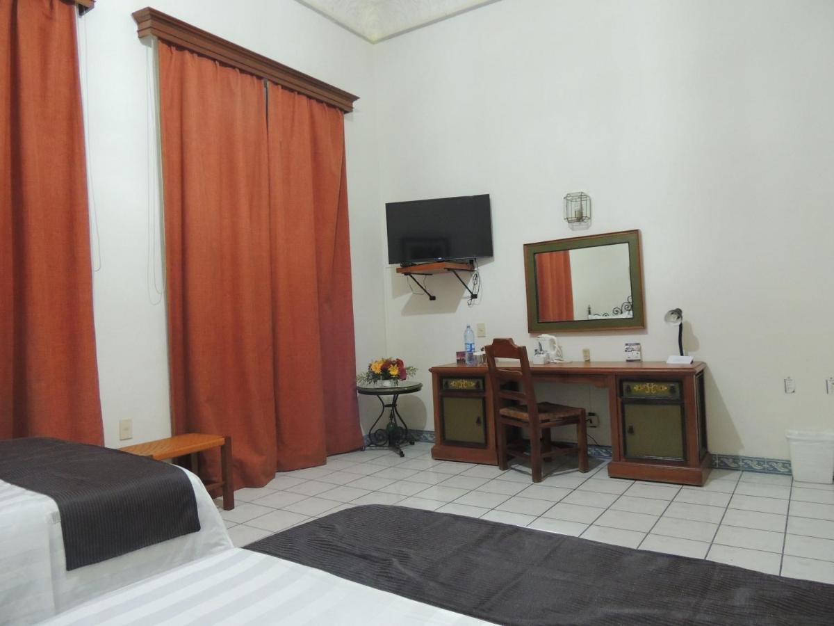 Hotel Concierge Plaza Colima