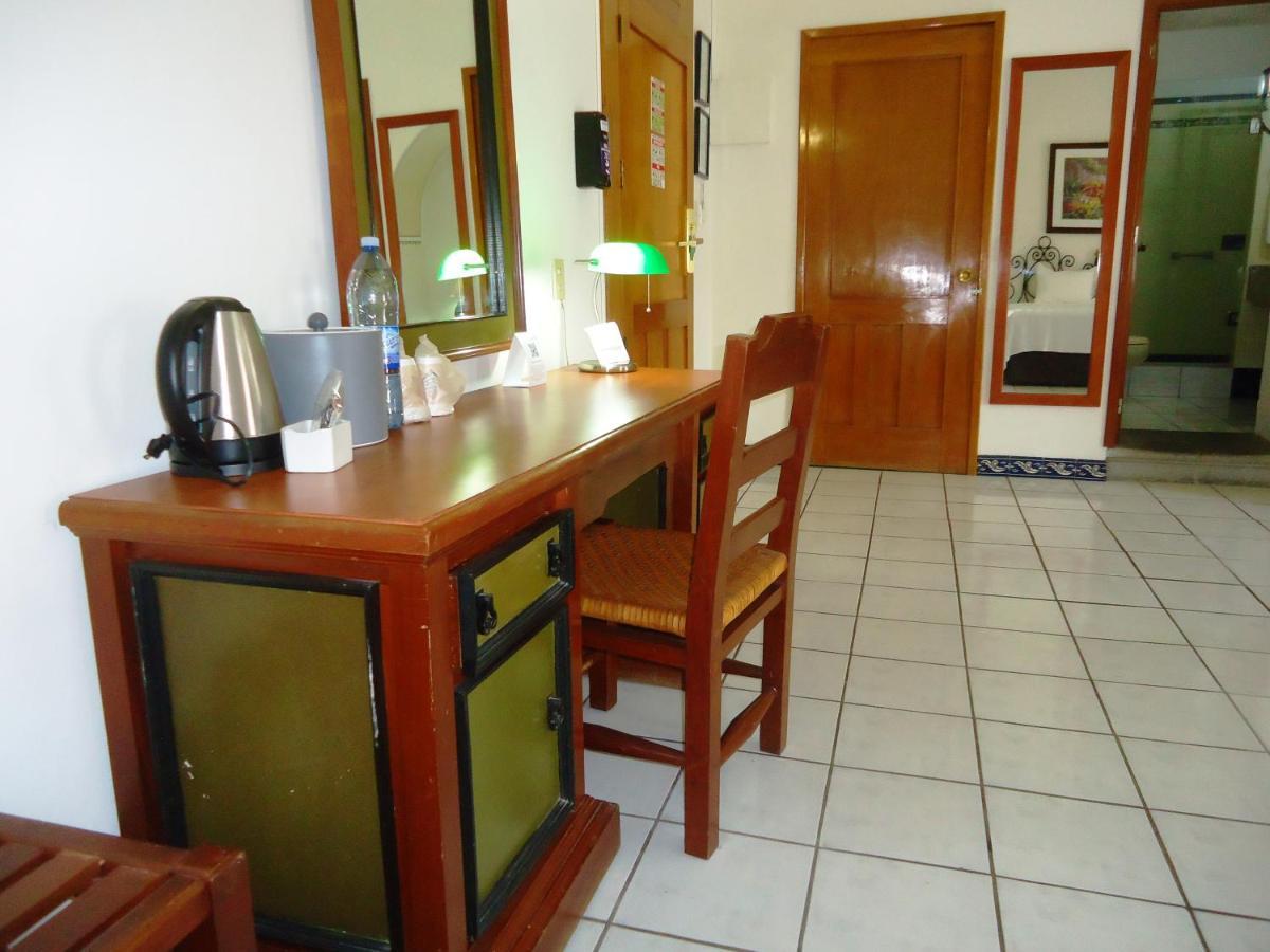 Hotel Concierge Plaza