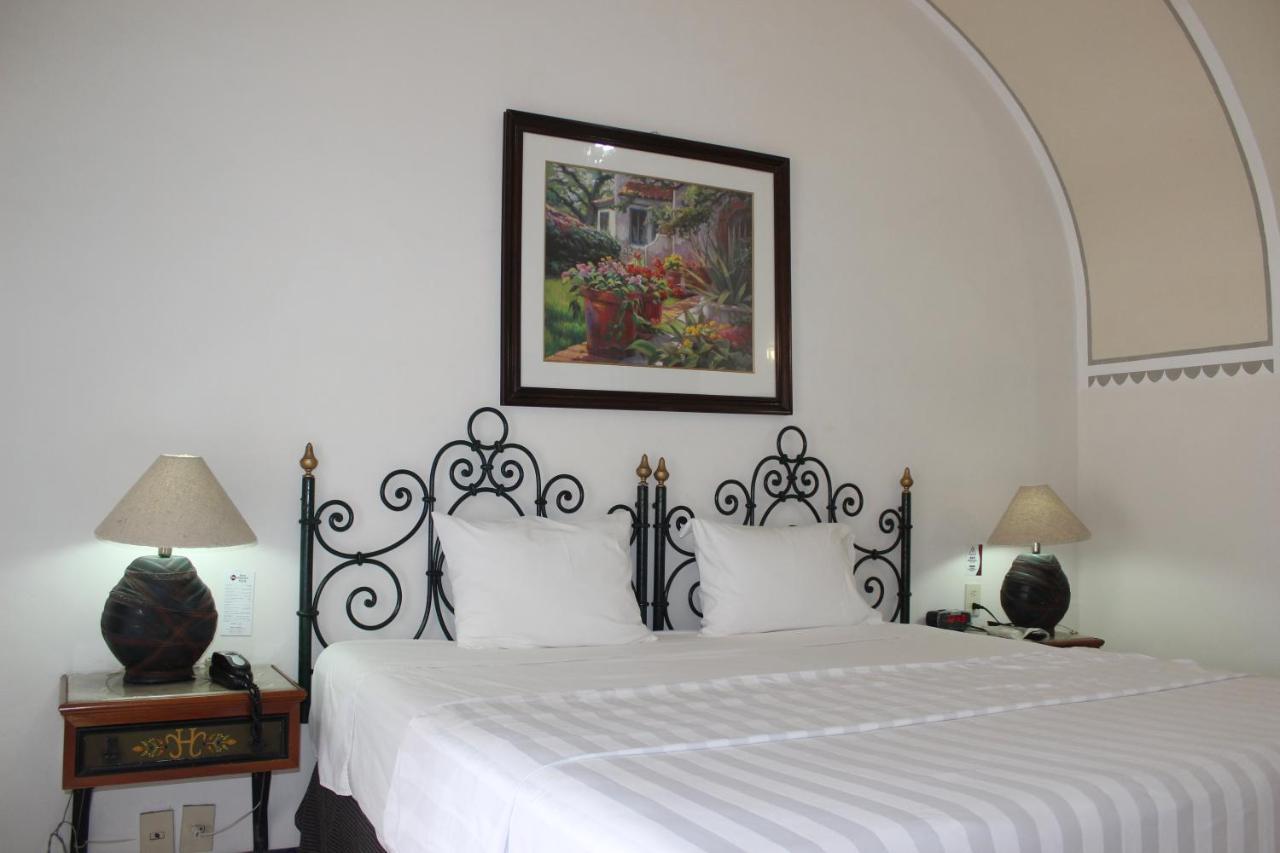 Concierge Plaza Hotel 4*
