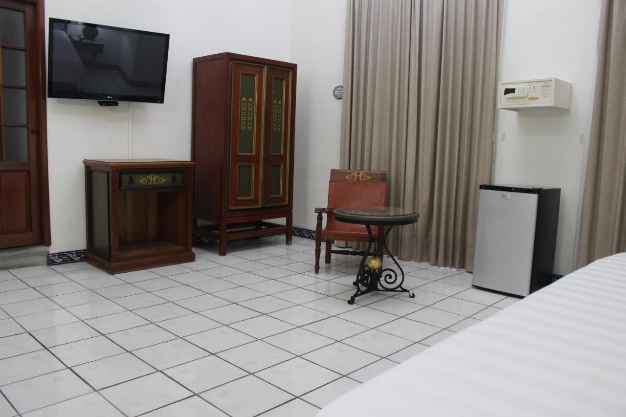 Concierge Plaza Hotel 4*