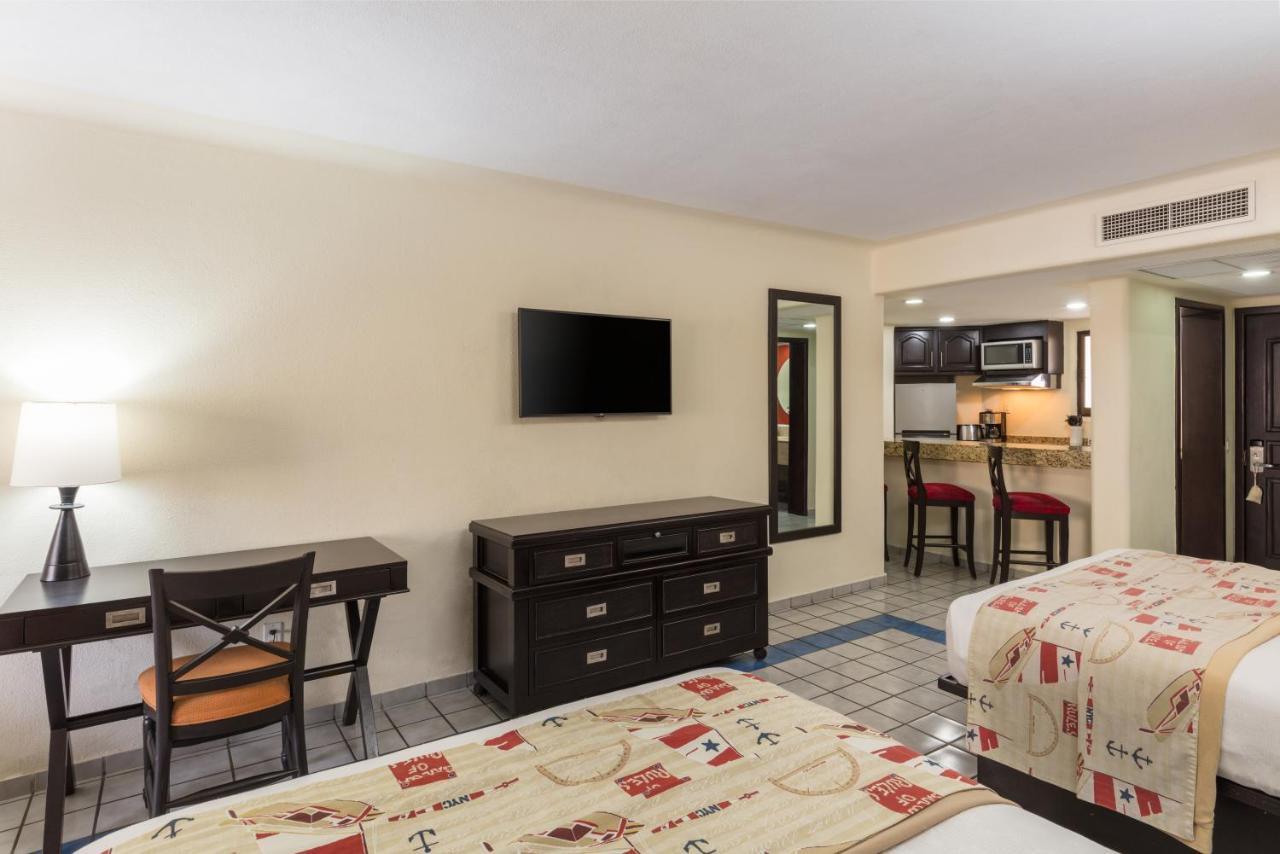 Marina Fiesta & Spa, A La Carte Optional Cabo San Lucas