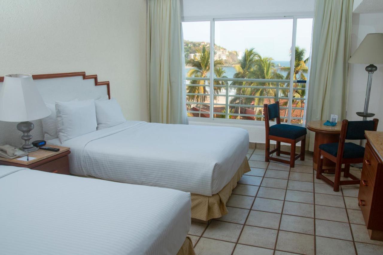 Emporio Ixtapa Hotel