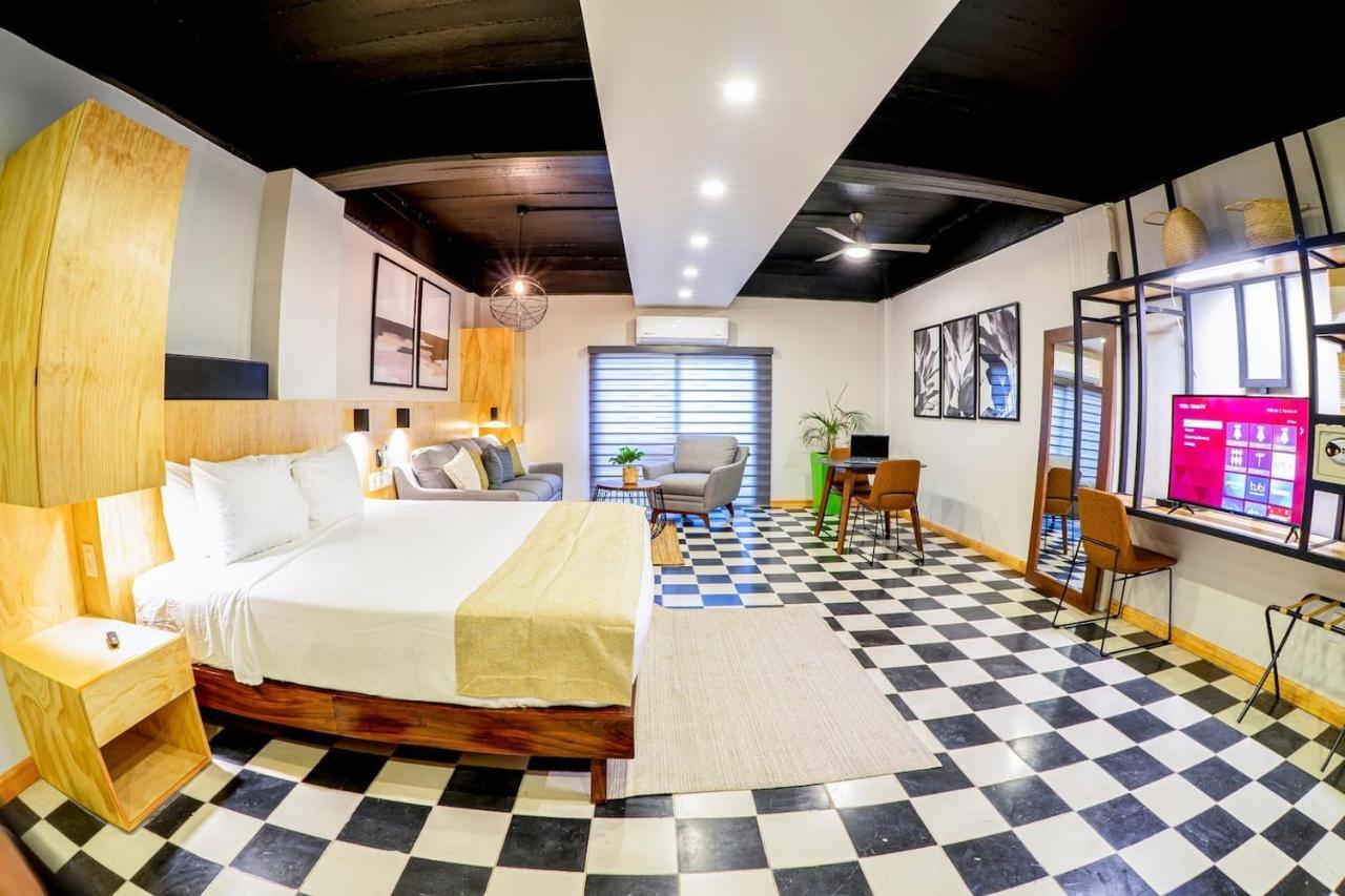 Joint Boutique Zona Romantica Hotel 3*