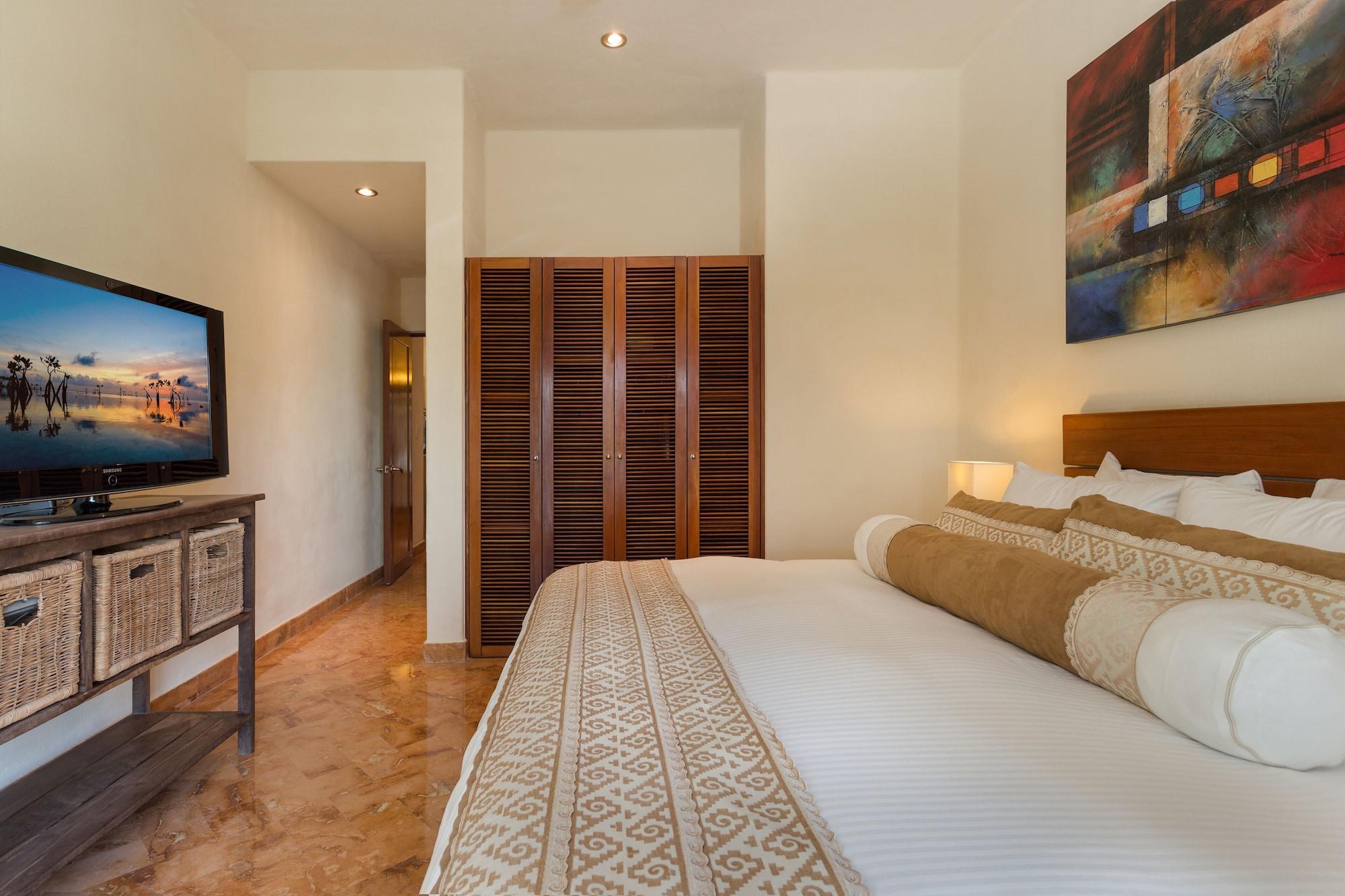 Porto Playa And Club Hotel