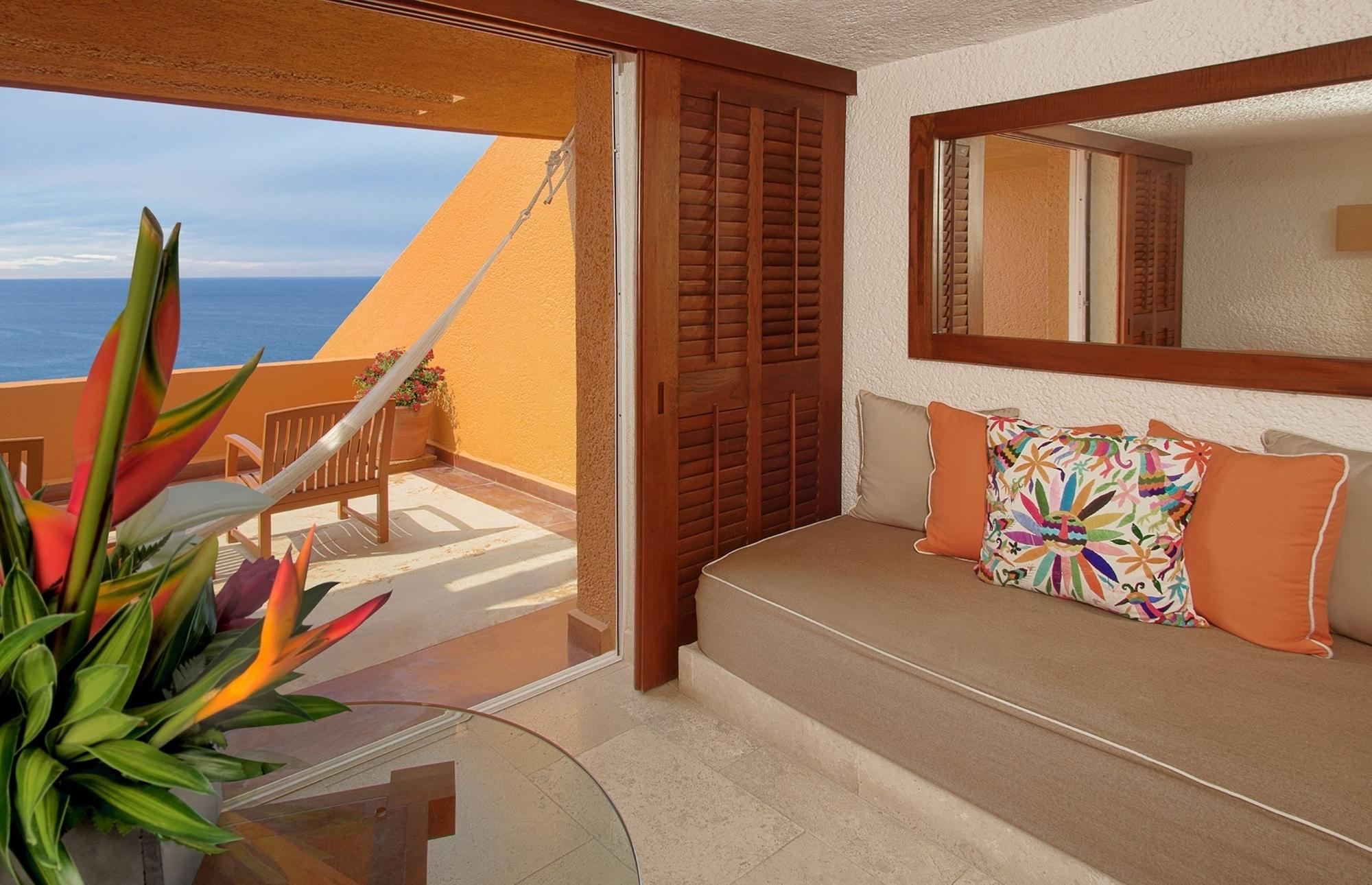 Brisas Ixtapa Resort