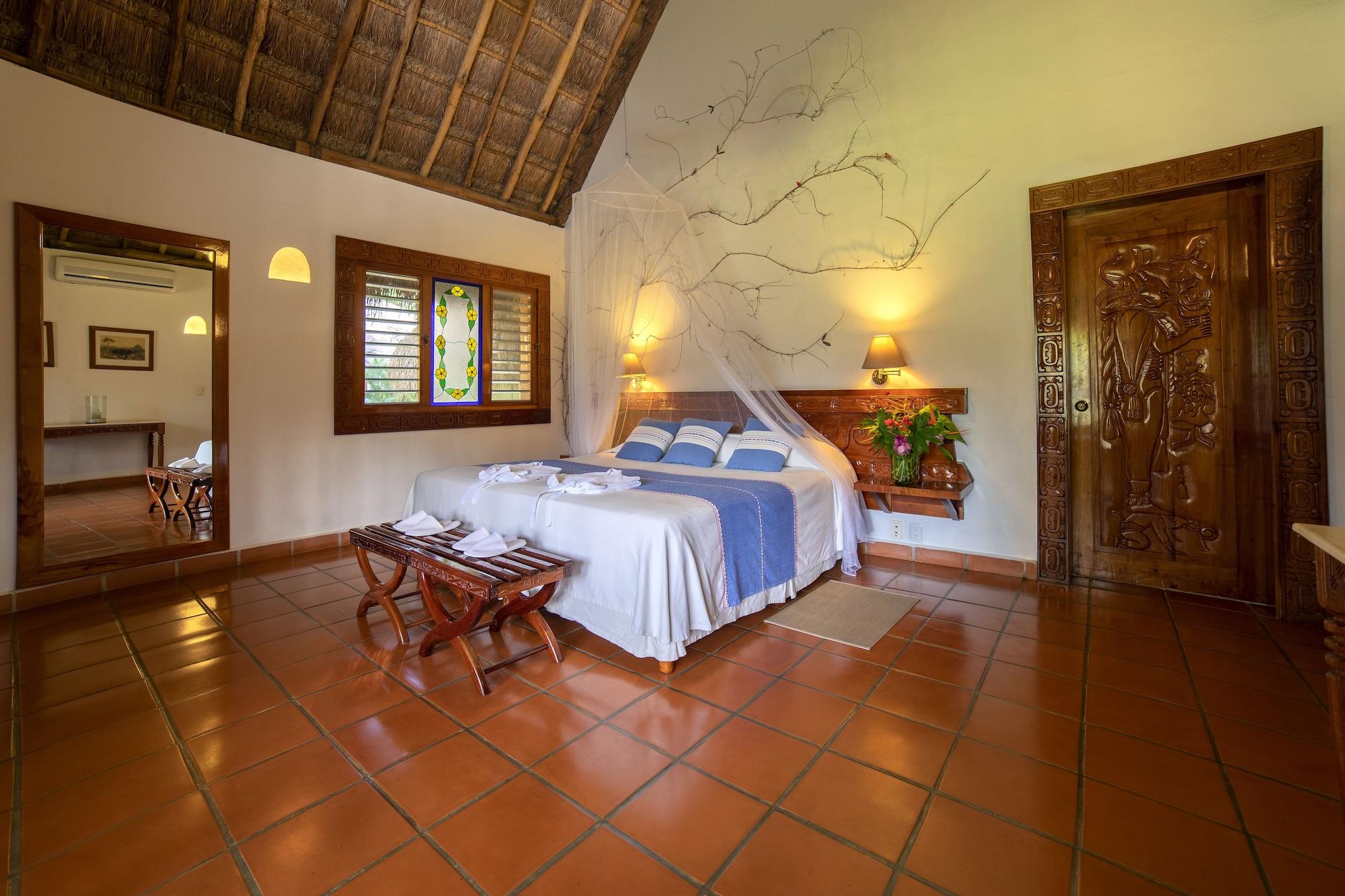 The At Lodge