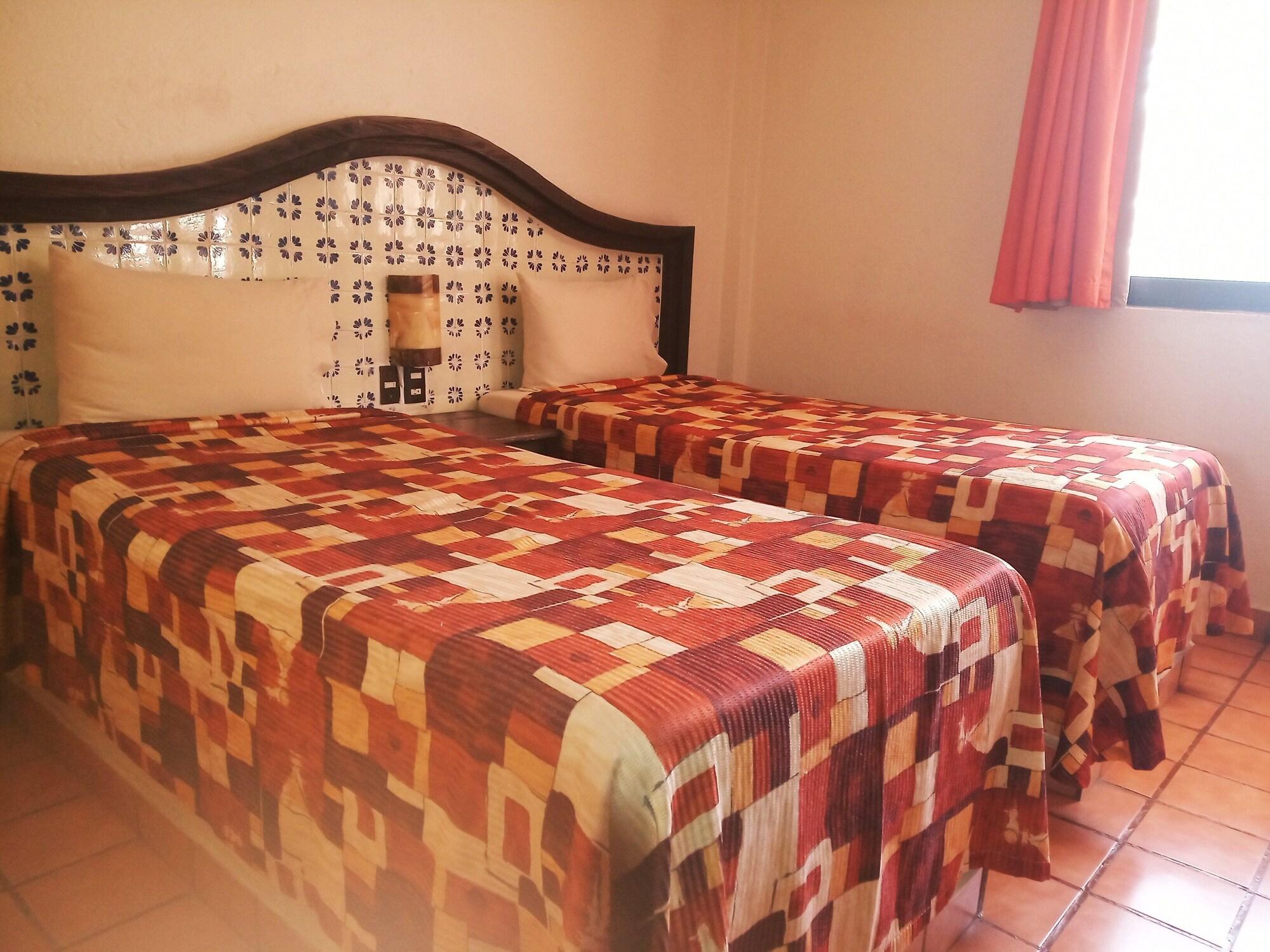 Coral Cuernavaca & 4* Temixco