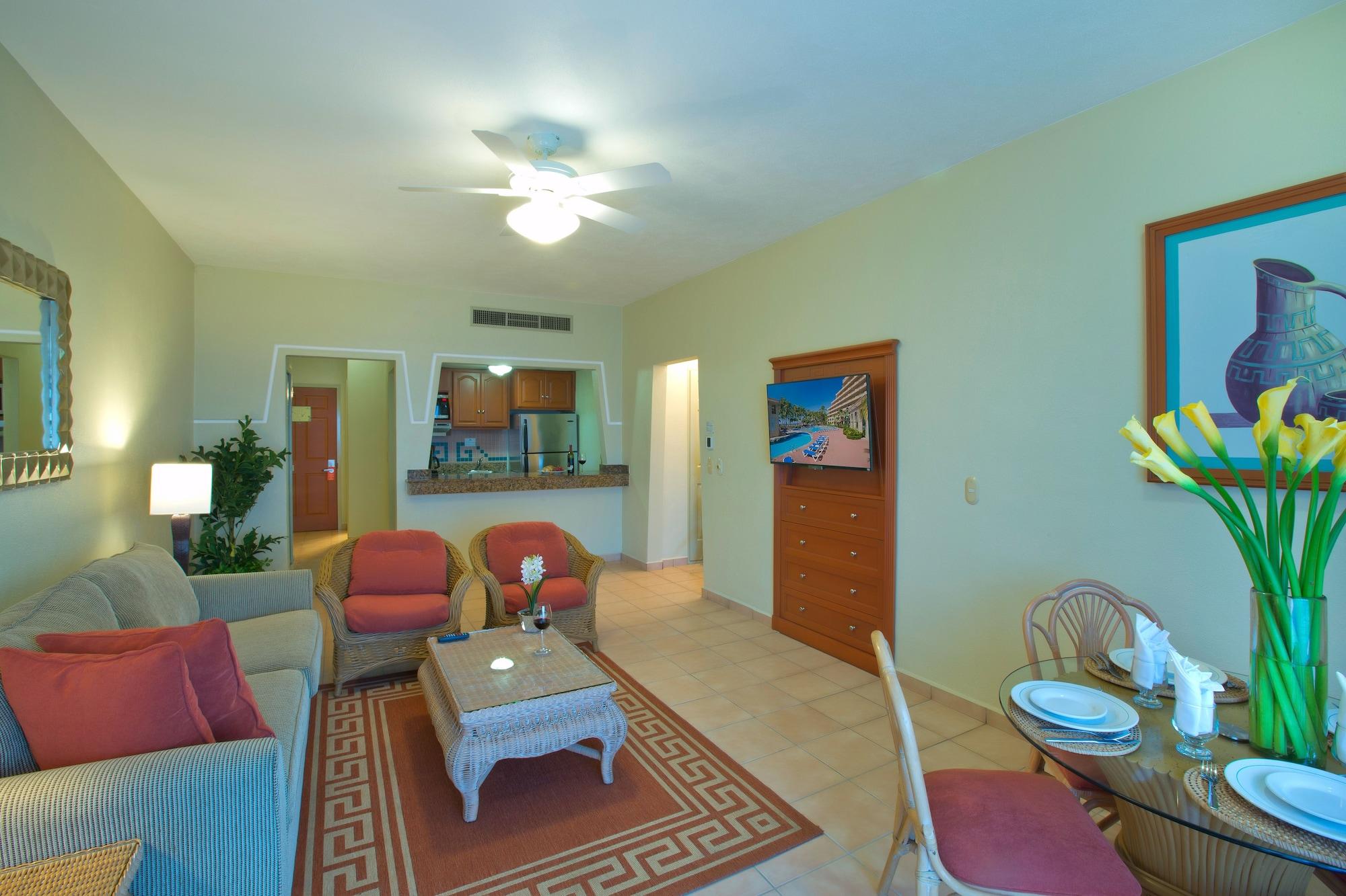 Paradise Village 5*