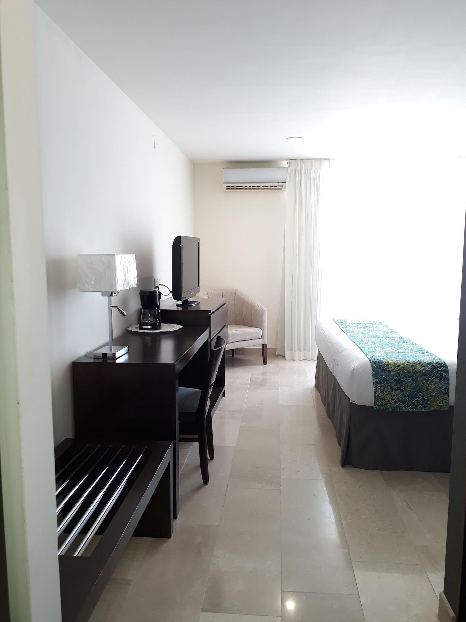 Hotel Seven Crown Malecon 4*