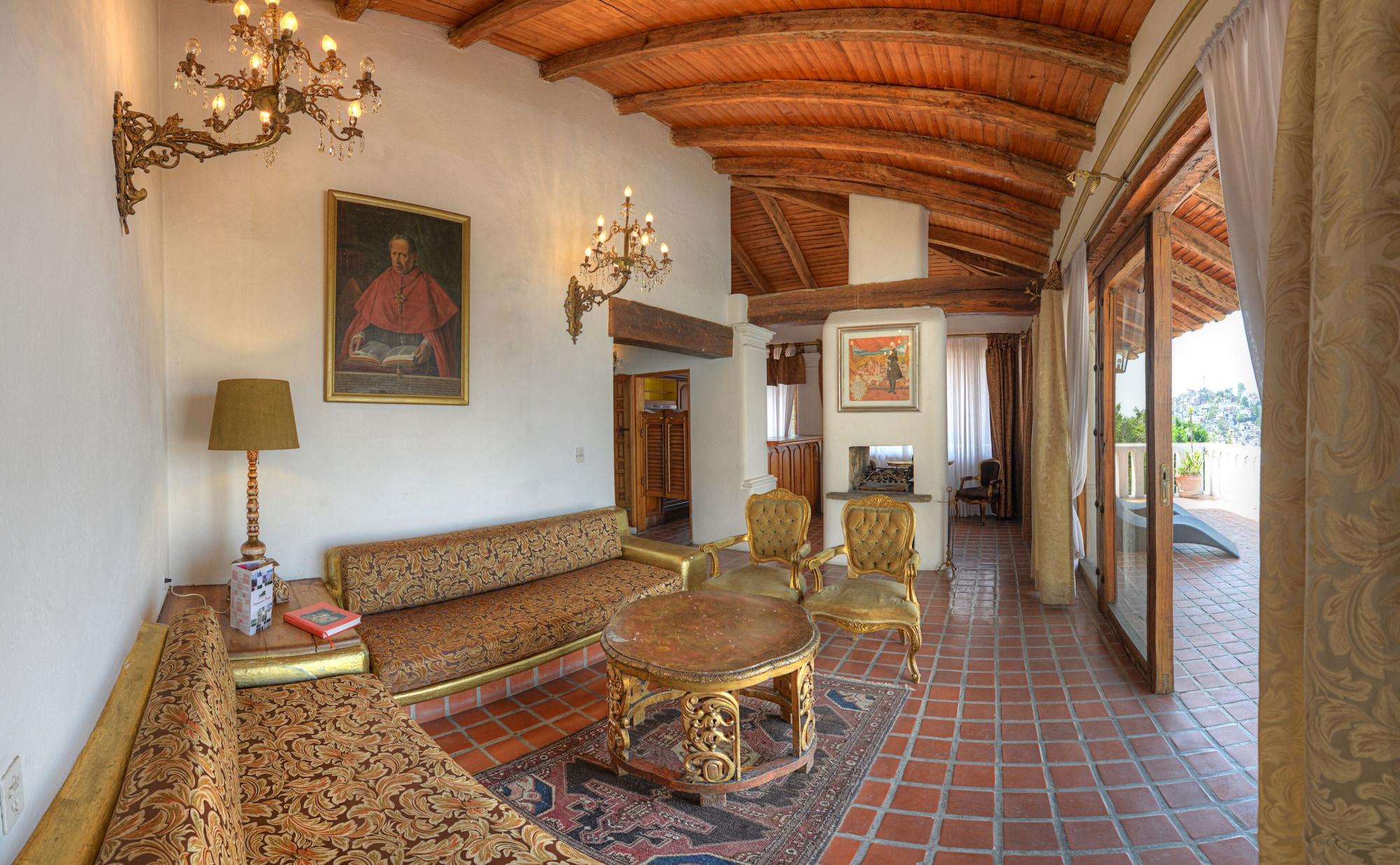 Hotel De La Mision, Museo Y Jardin