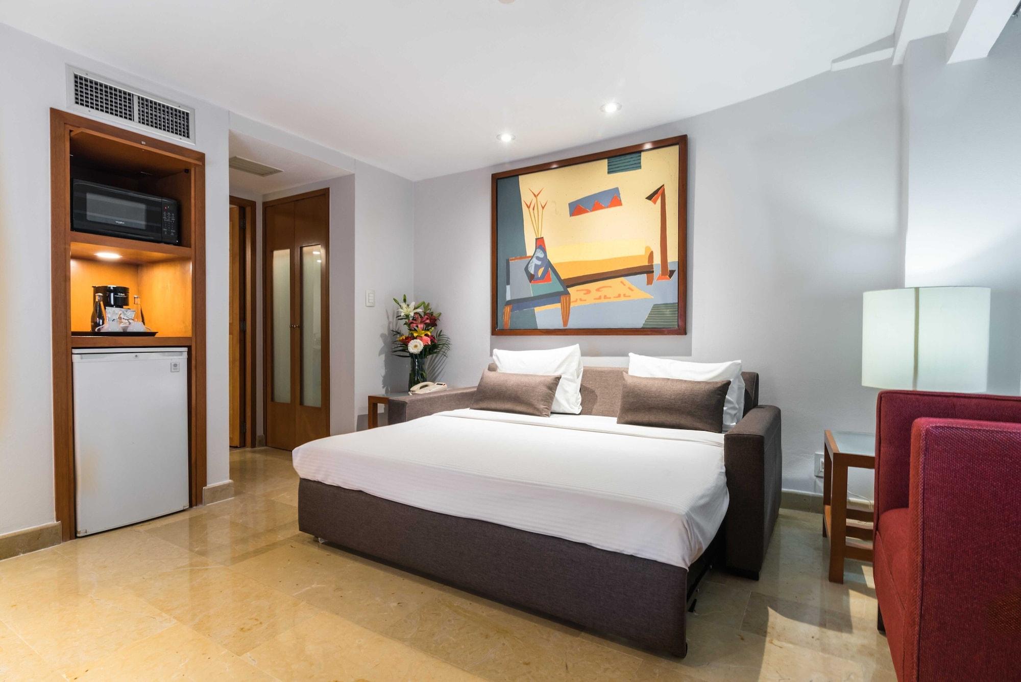 Eurostars Zona Rosa Hotel 5*