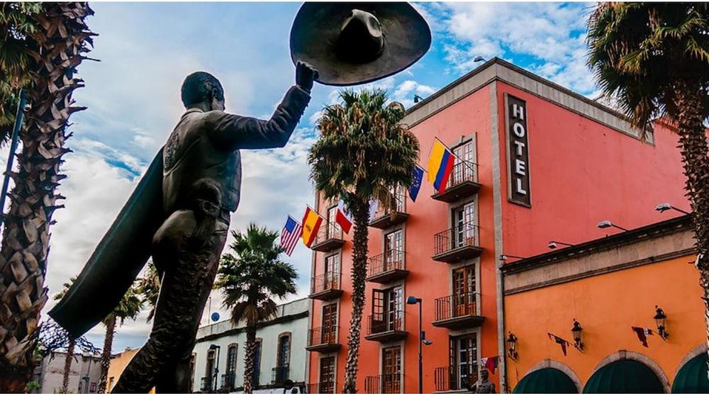 Mx Garibaldi Hotel 4*