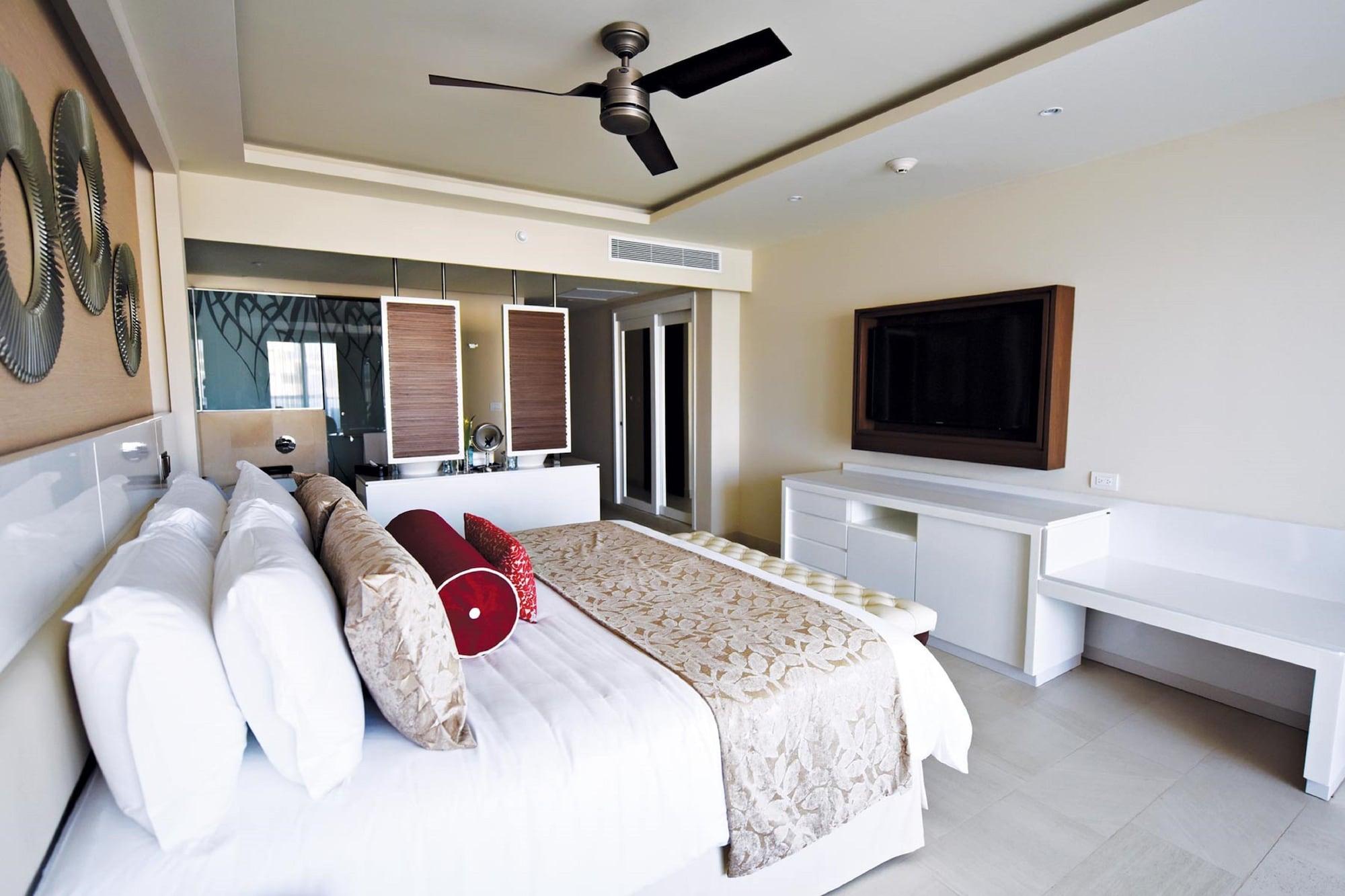 Hideaway At Royalton Riviera Cancun (Adults Only)