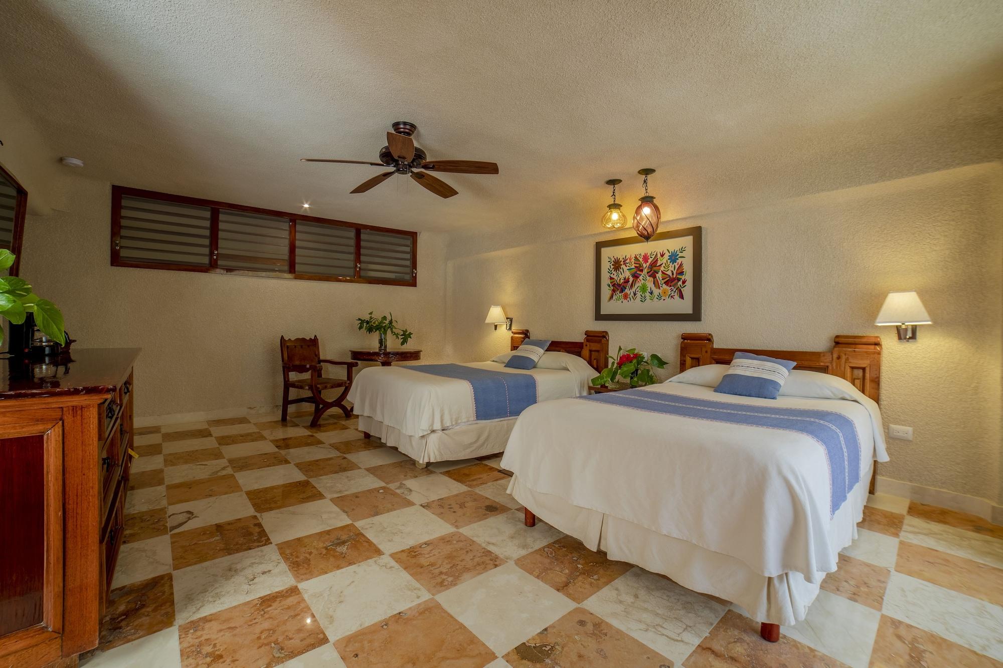 Mayaland & Hotel Chichen Itza