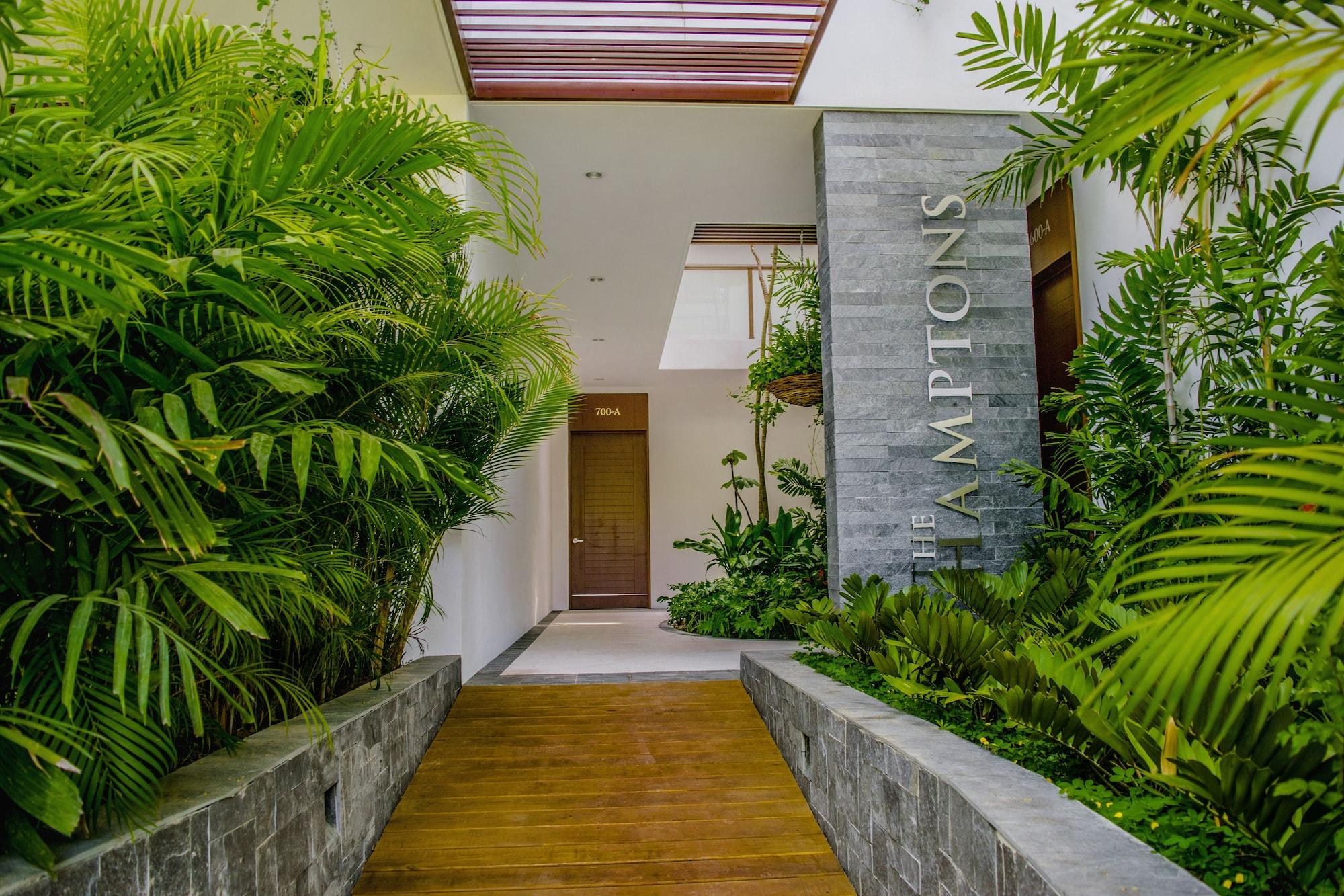 Hotel Kovay Gardens
