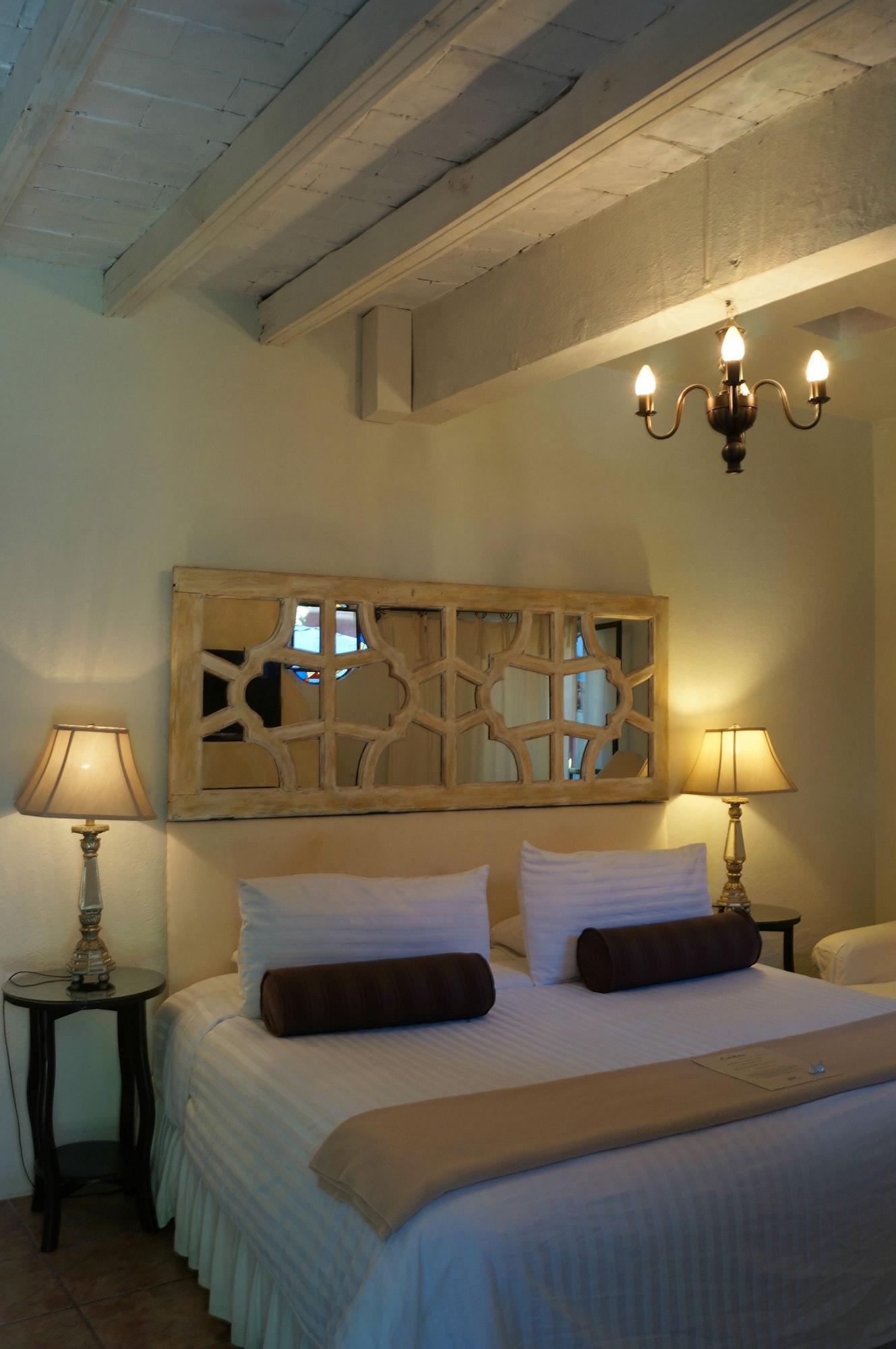Hotel Casa Luna Boutique 3*
