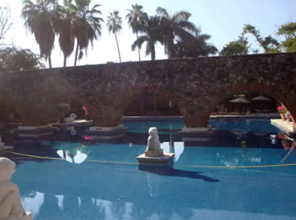Hacienda Vista Hermosa 5* Tequesquitengo