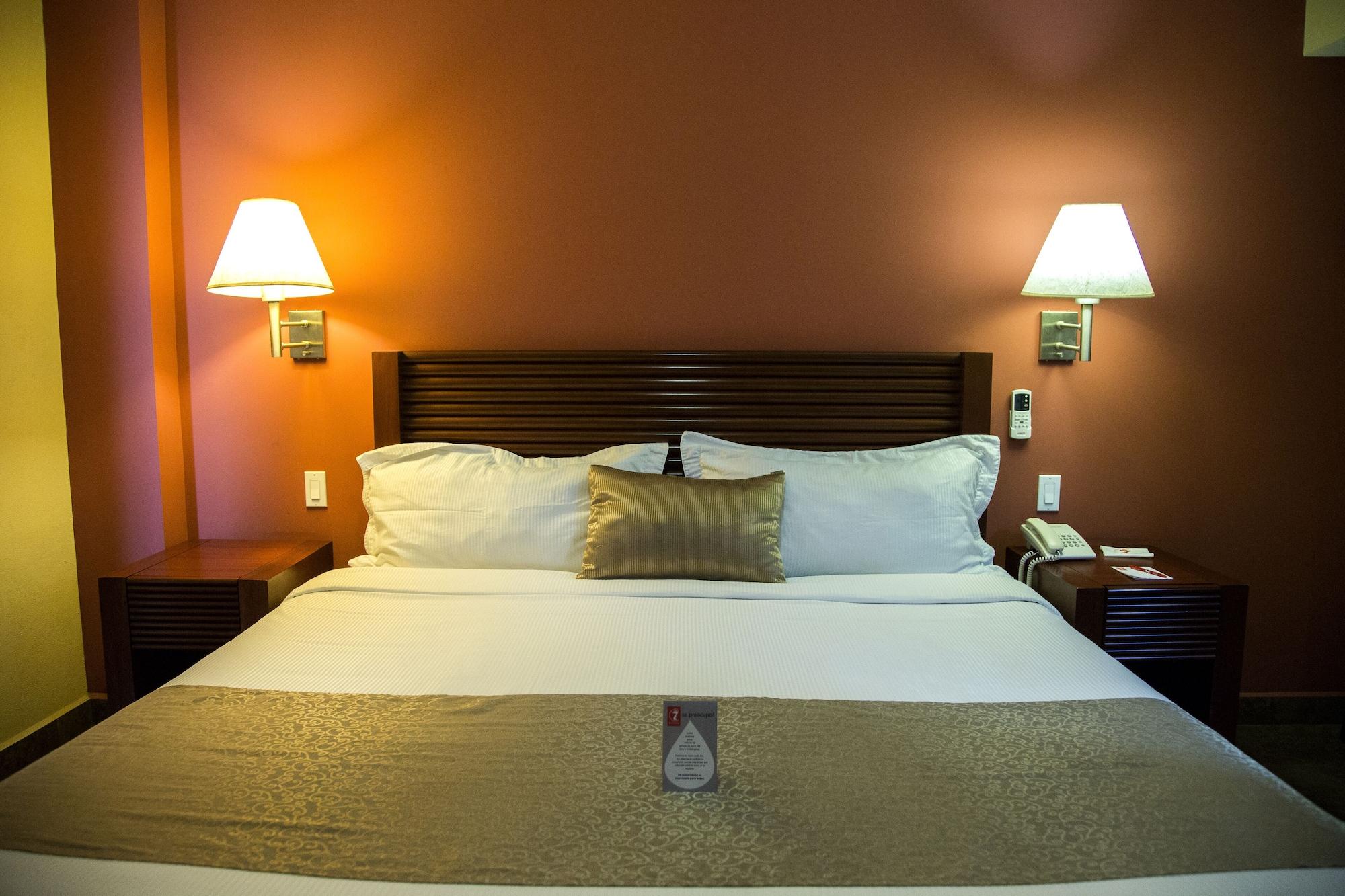 Seven Crown Centro Historico 4*