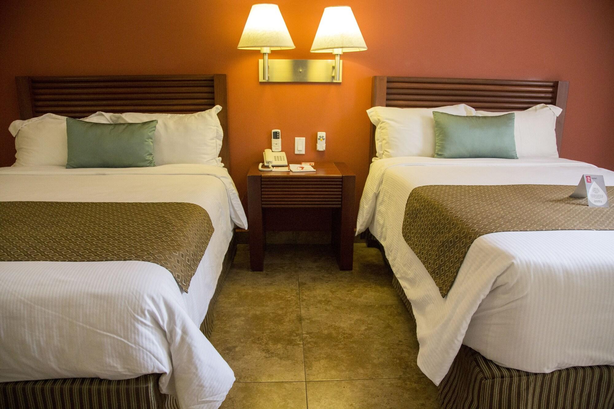 Hotel Seven Crown Centro Historico 4*