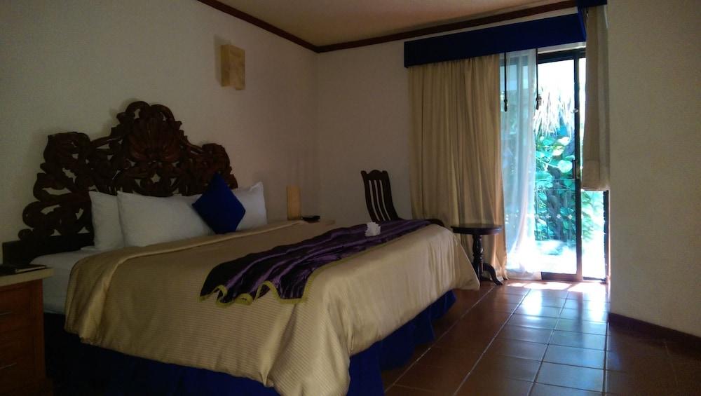 Ecotel Quinta Regia 5*