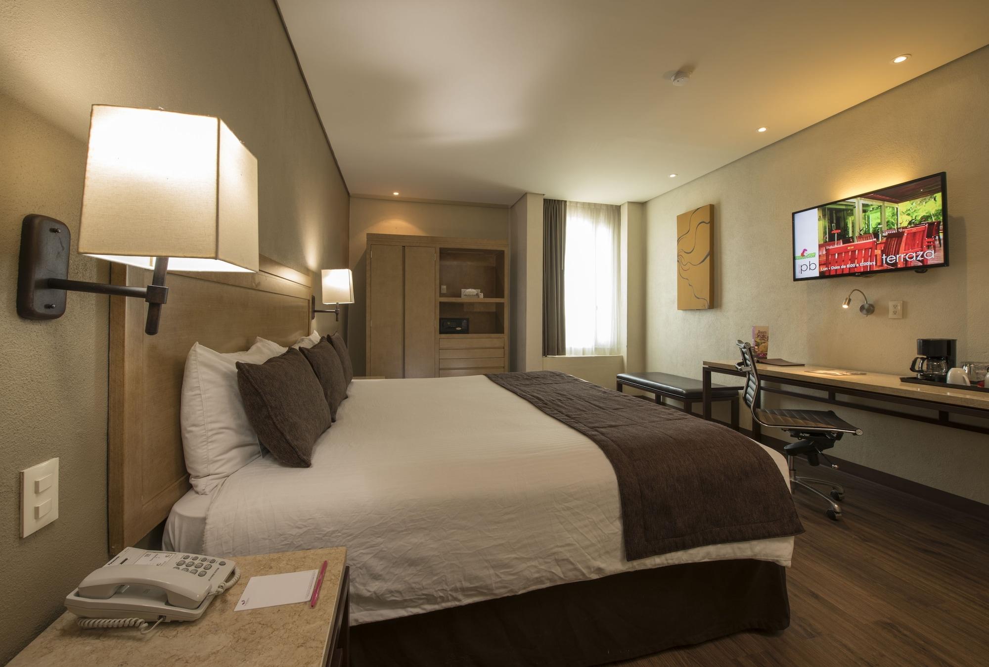 Victoria Ejecutivo Hotel 4*