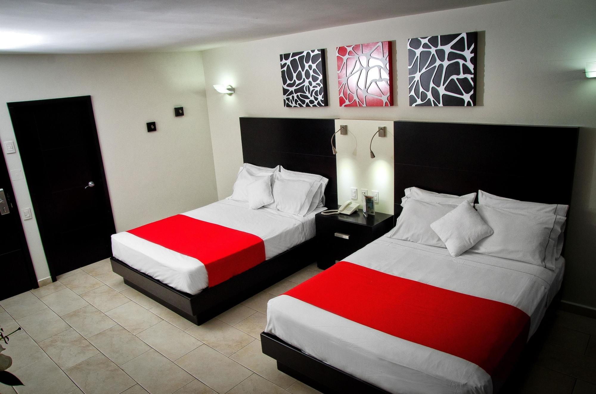 Hotel Portonovo Plaza Expo 3*