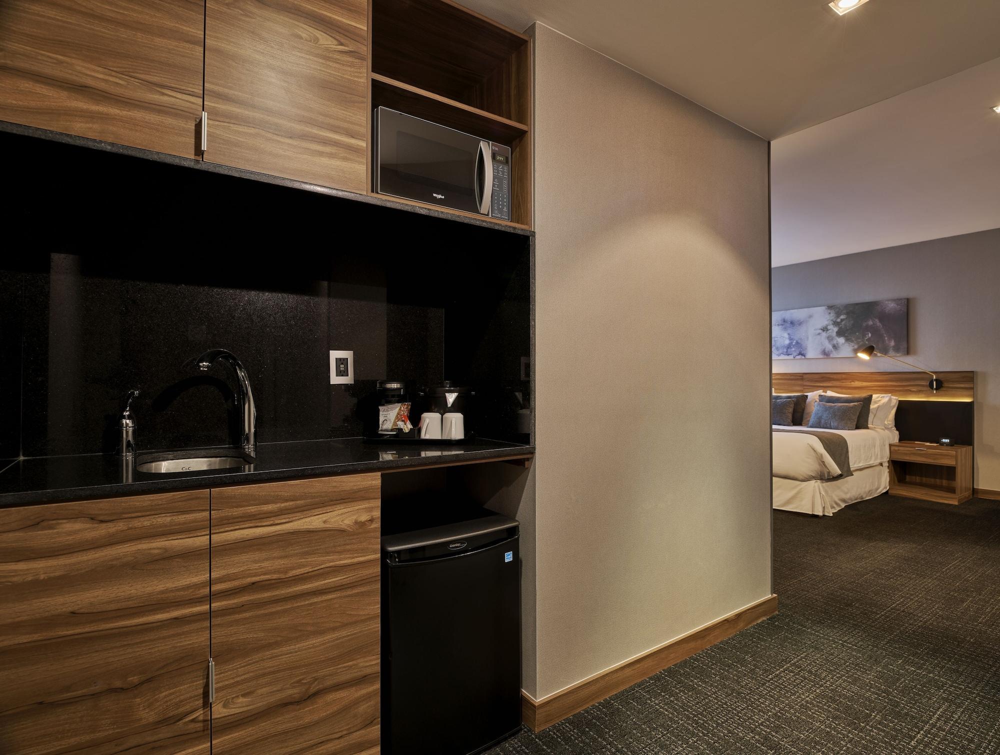 Four Points By Sheraton Uno